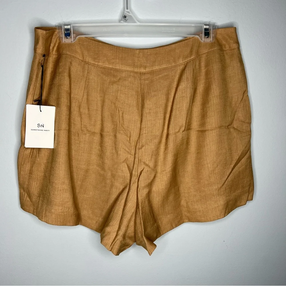 NWT Something Navy Drapey Shorts In Tan Praline‎ High Waist Tailored